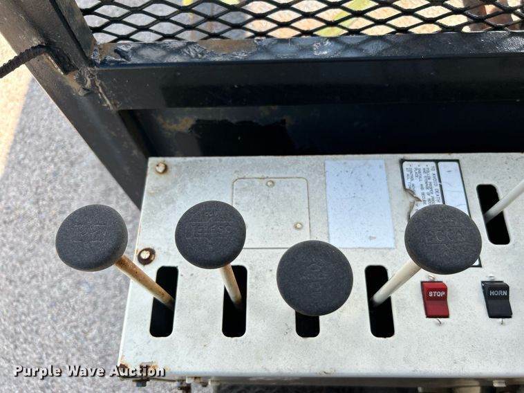 image for item DI7904 1990 Ford F800  crane truck