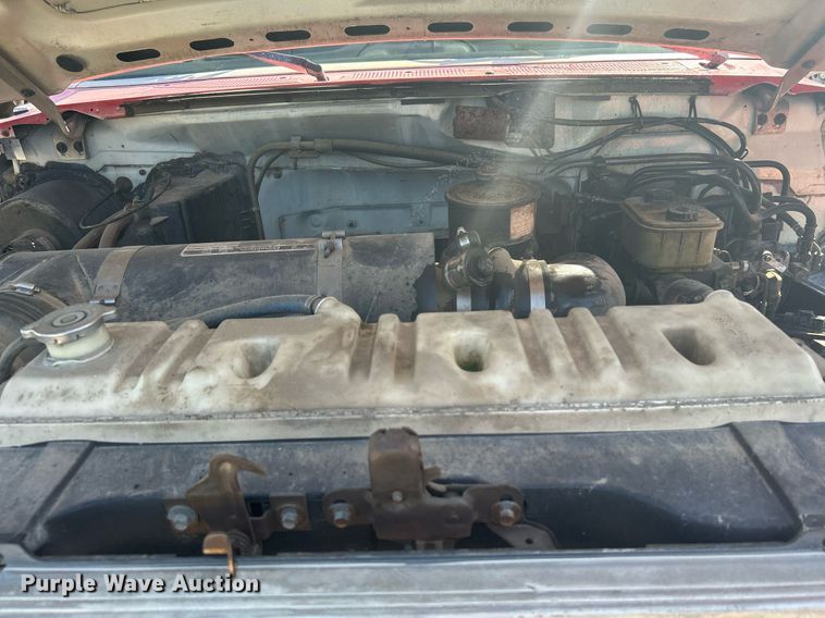 image for item DI7904 1990 Ford F800  crane truck