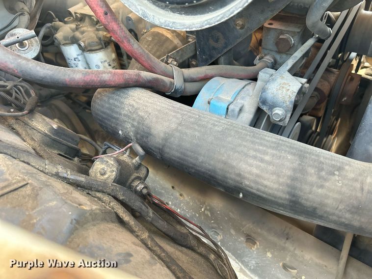 image for item DI7904 1990 Ford F800  crane truck