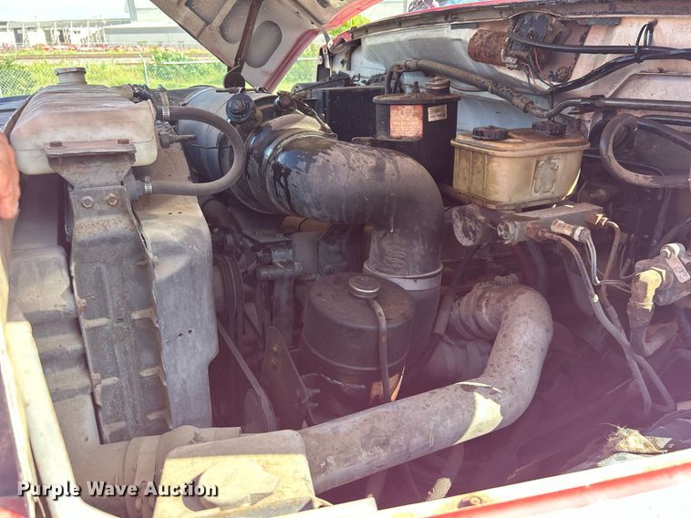 image for item DI7904 1990 Ford F800  crane truck