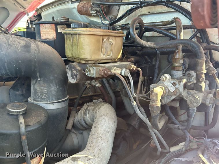 image for item DI7904 1990 Ford F800  crane truck