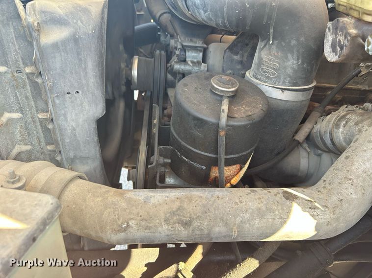 image for item DI7904 1990 Ford F800  crane truck