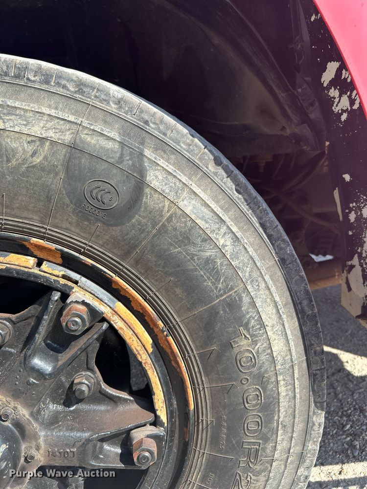 image for item DI7904 1990 Ford F800  crane truck