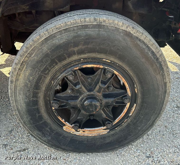 image for item DI7904 1990 Ford F800  crane truck