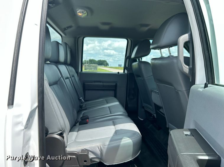 image for item DI7913 2011 Ford F550 Super Duty  Crew Cab utility / service truck