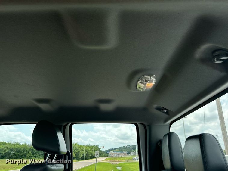 image for item DI7913 2011 Ford F550 Super Duty  Crew Cab utility / service truck