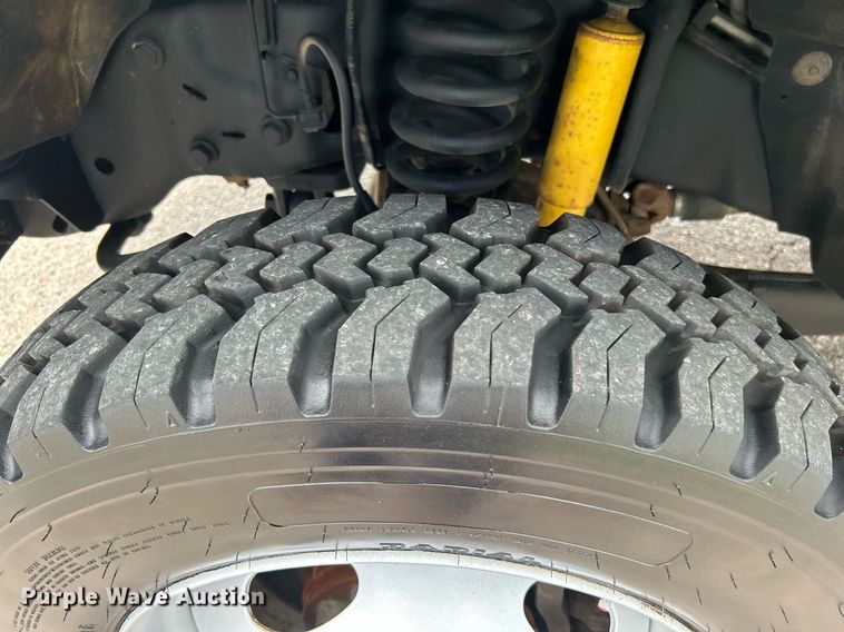 image for item DI7913 2011 Ford F550 Super Duty  Crew Cab utility / service truck