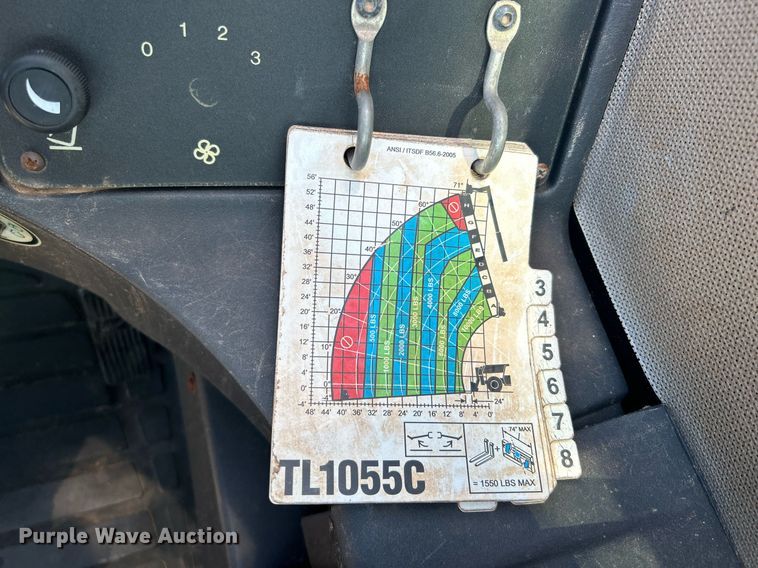 image for item DI7915 2013 Caterpillar TL1055C  telehandler