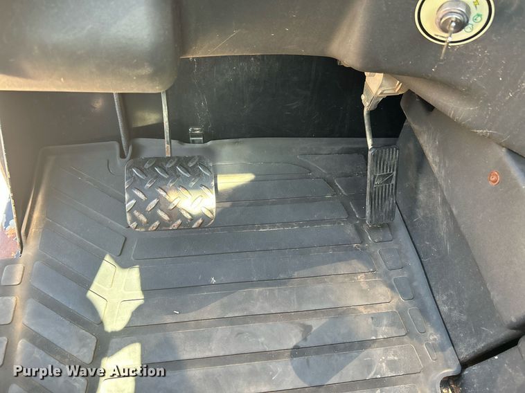 image for item DI7915 2013 Caterpillar TL1055C  telehandler