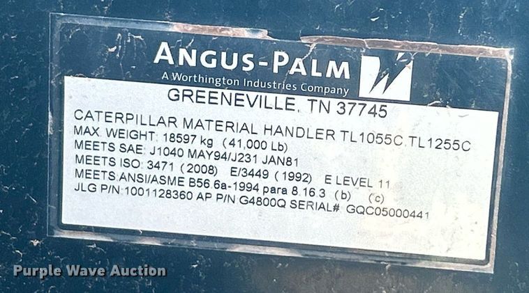 image for item DI7915 2013 Caterpillar TL1055C  telehandler