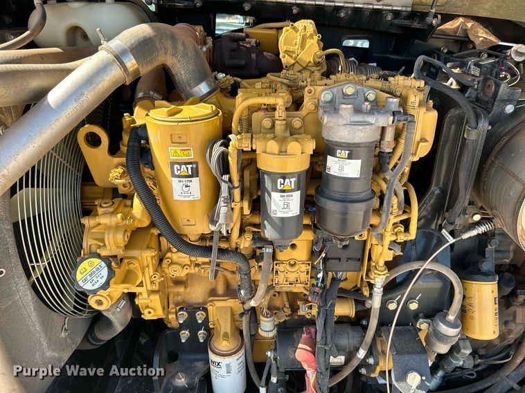 image for item DI7915 2013 Caterpillar TL1055C  telehandler