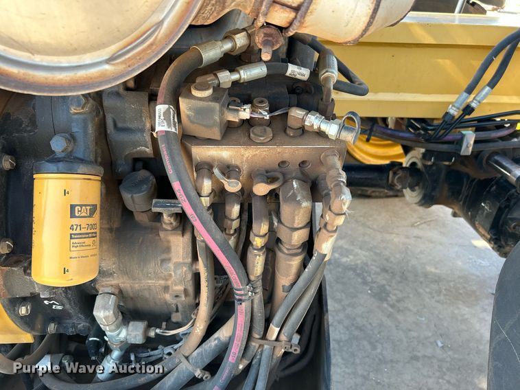 image for item DI7915 2013 Caterpillar TL1055C  telehandler