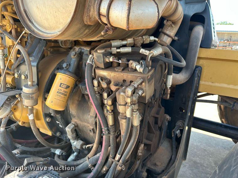 image for item DI7915 2013 Caterpillar TL1055C  telehandler