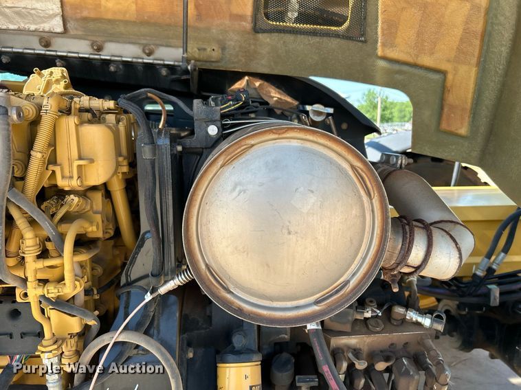 image for item DI7915 2013 Caterpillar TL1055C  telehandler