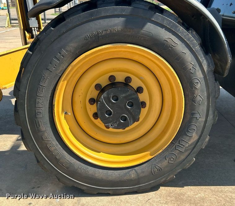 image for item DI7915 2013 Caterpillar TL1055C  telehandler