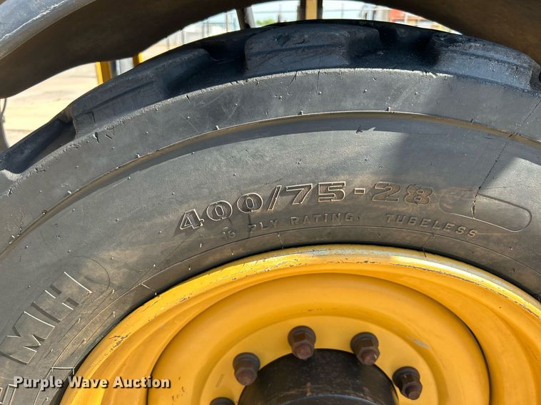 image for item DI7915 2013 Caterpillar TL1055C  telehandler