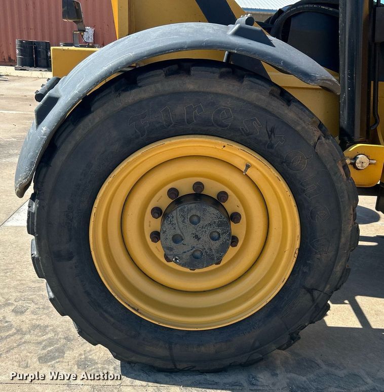 image for item DI7915 2013 Caterpillar TL1055C  telehandler
