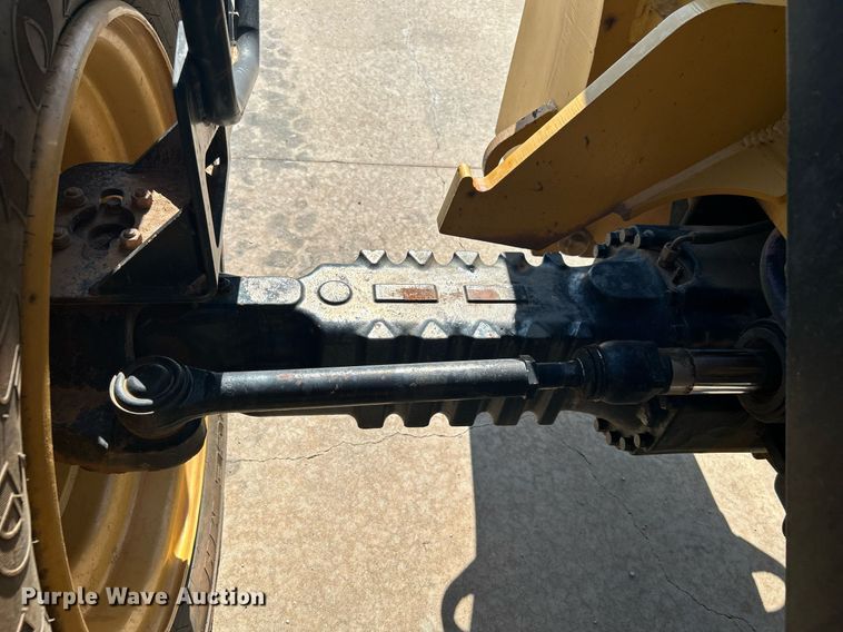 image for item DI7915 2013 Caterpillar TL1055C  telehandler