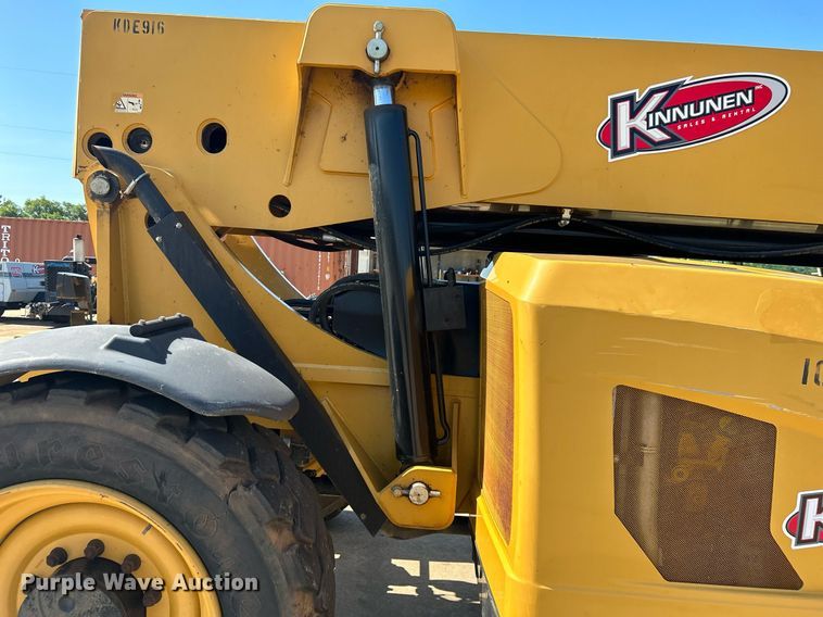 image for item DI7915 2013 Caterpillar TL1055C  telehandler