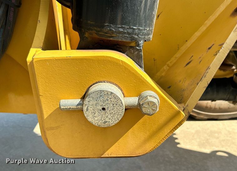image for item DI7915 2013 Caterpillar TL1055C  telehandler