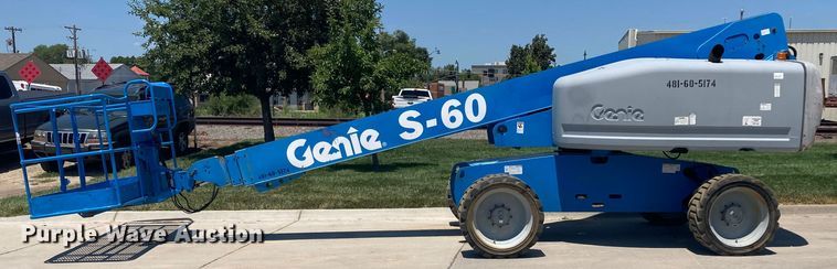 image for item DJ6184 2005 Genie S-60  boom lift