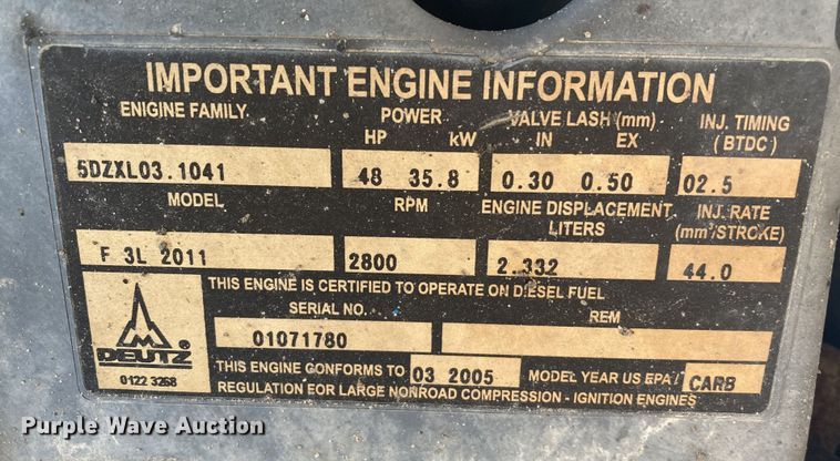 image for item DJ6184 2005 Genie S-60  boom lift