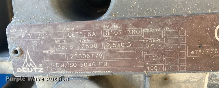 image for item DJ6184 2005 Genie S-60  boom lift