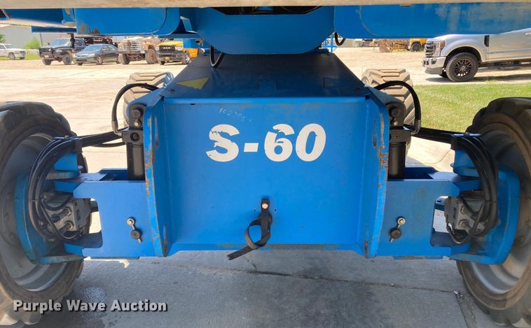 image for item DJ6184 2005 Genie S-60  boom lift
