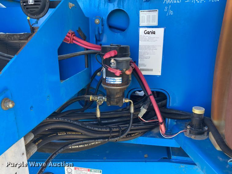 image for item DJ6184 2005 Genie S-60  boom lift