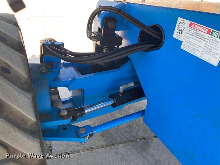 image for item DJ6184 2005 Genie S-60  boom lift