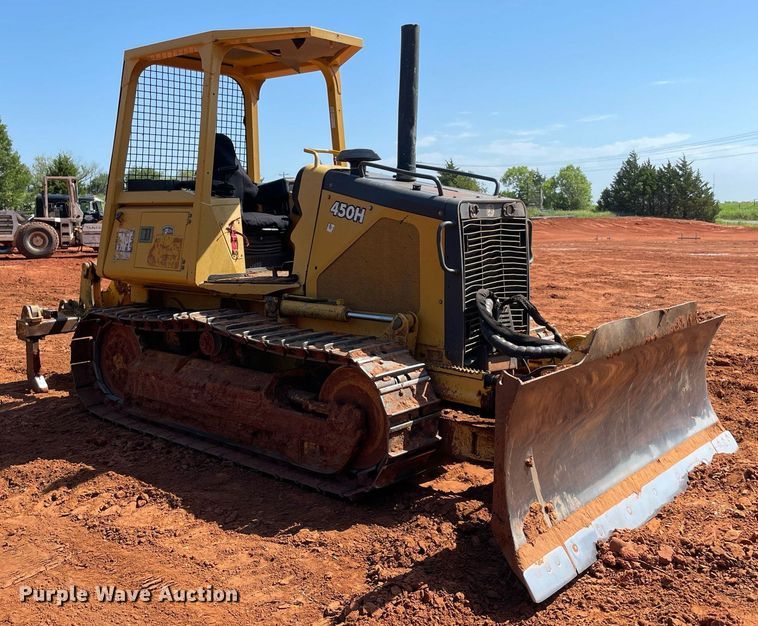 image for item DM0299 2004 John Deere 450H  dozer