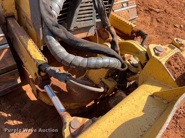 image for item DM0299 2004 John Deere 450H  dozer