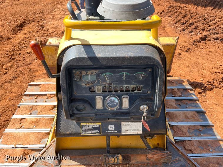 image for item DM0299 2004 John Deere 450H  dozer