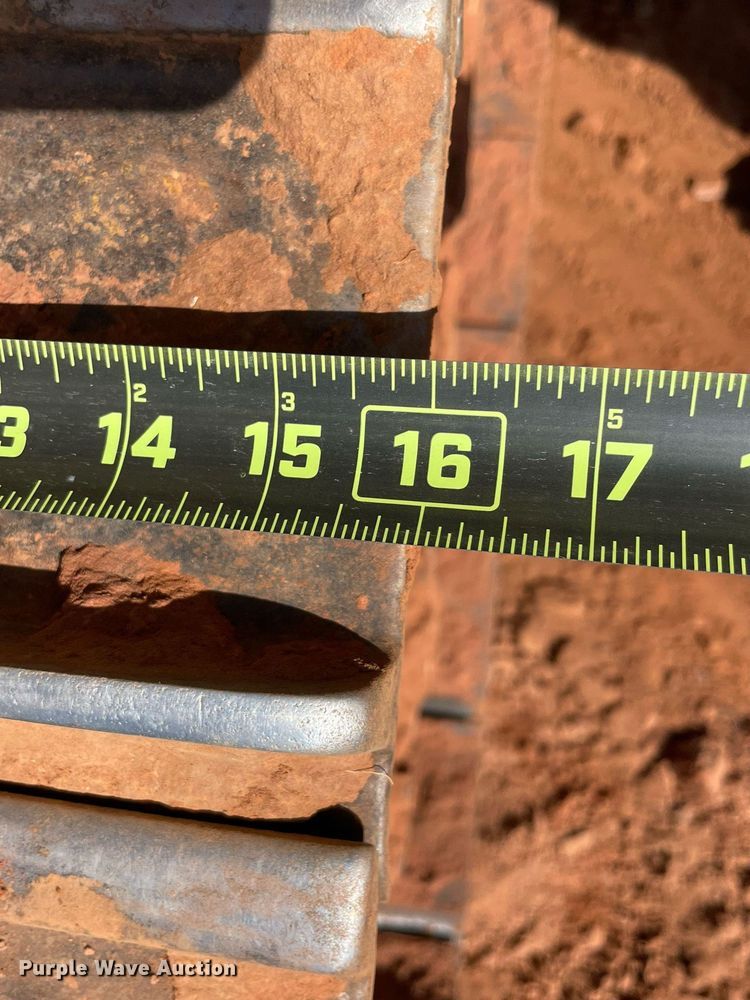 image for item DM0299 2004 John Deere 450H  dozer