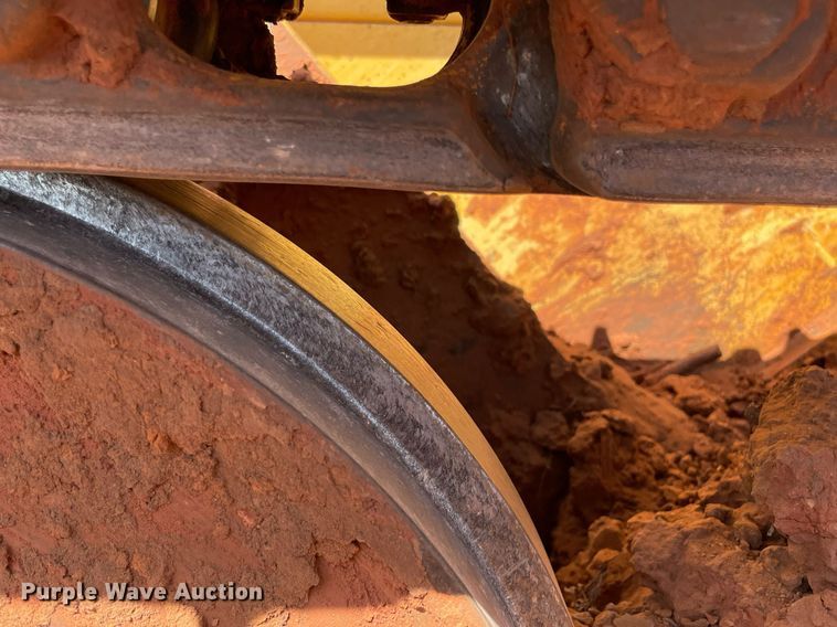 image for item DM0299 2004 John Deere 450H  dozer