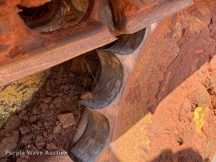 image for item DM0299 2004 John Deere 450H  dozer