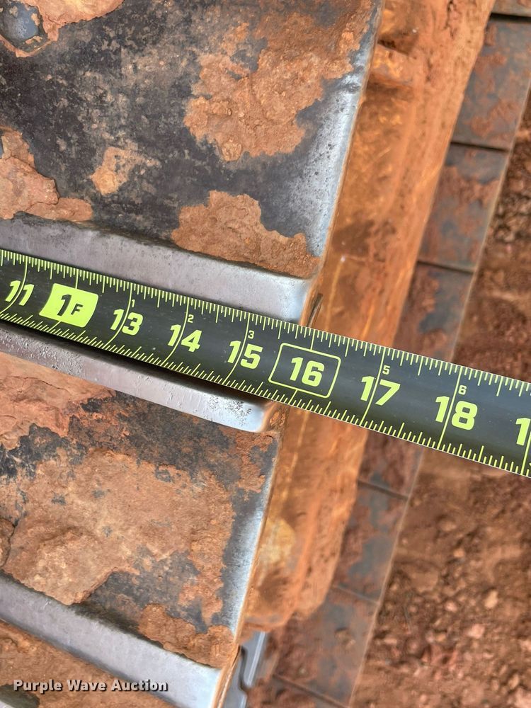 image for item DM0299 2004 John Deere 450H  dozer