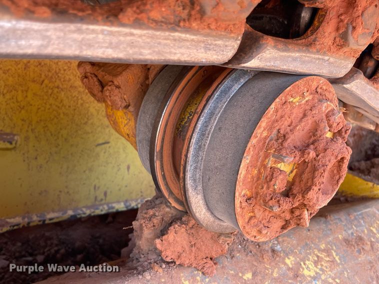 image for item DM0299 2004 John Deere 450H  dozer