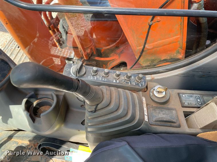 image for item DM0300 2007 Hitachi ZX120  excavator