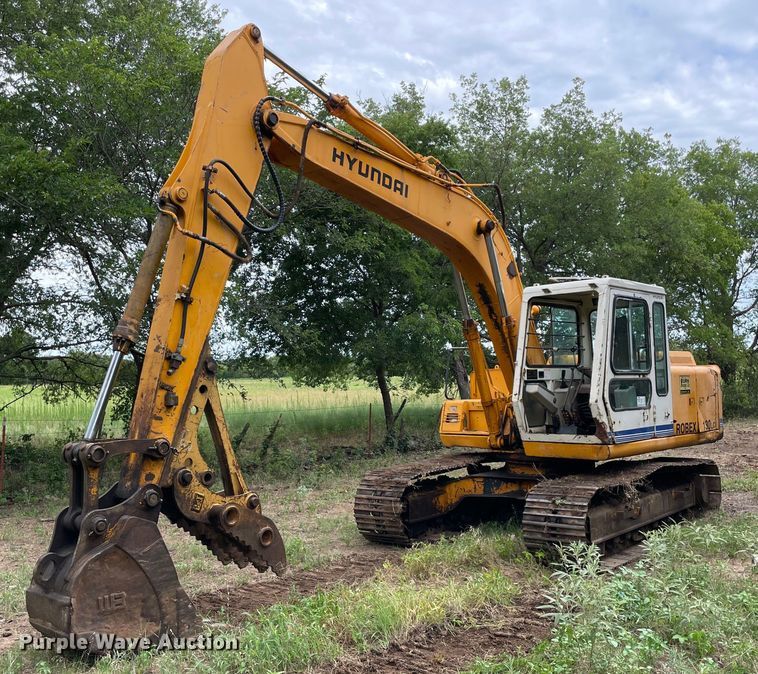 image for item DM0307 1993 Hyundai Robex 130LC  excavator
