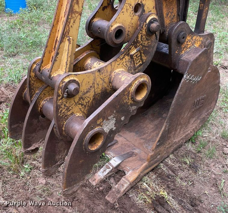 image for item DM0307 1993 Hyundai Robex 130LC  excavator