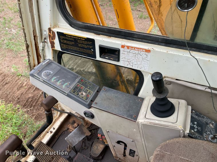 image for item DM0307 1993 Hyundai Robex 130LC  excavator