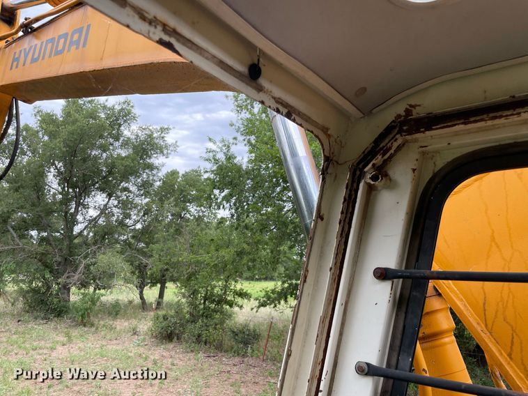 image for item DM0307 1993 Hyundai Robex 130LC  excavator