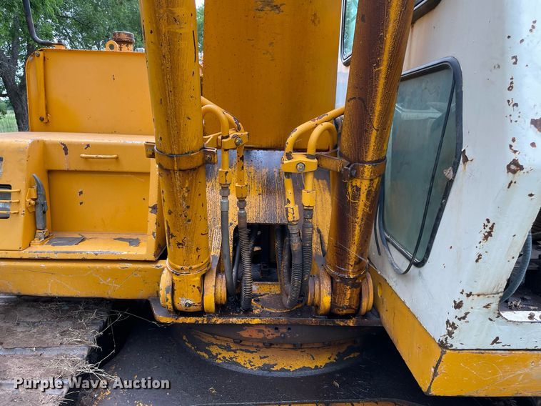 image for item DM0307 1993 Hyundai Robex 130LC  excavator