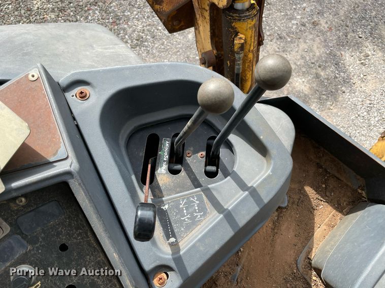 image for item DM0308 2004 John Deere 310G  backhoe