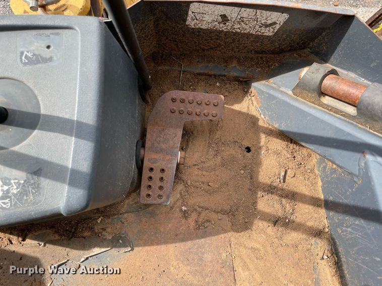 image for item DM0308 2004 John Deere 310G  backhoe