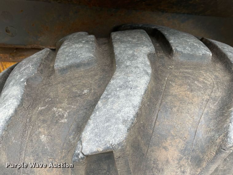 image for item DM0308 2004 John Deere 310G  backhoe