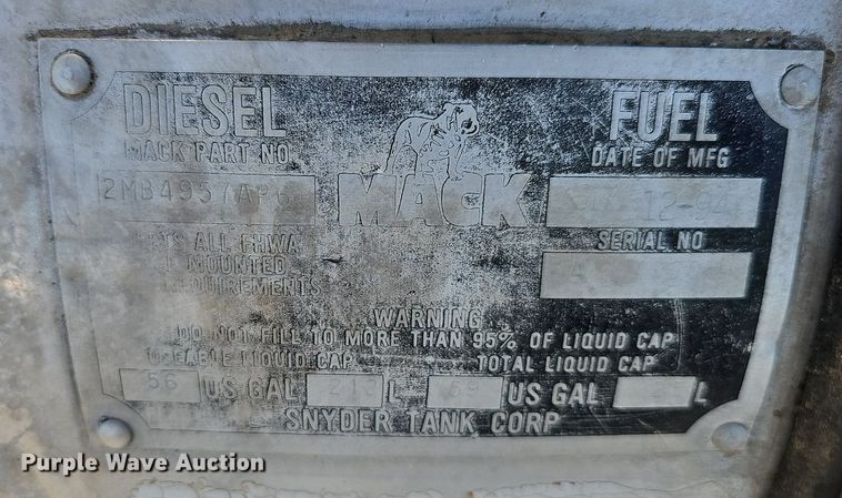 image for item DN8568 1995 Mack RD690S  water truck