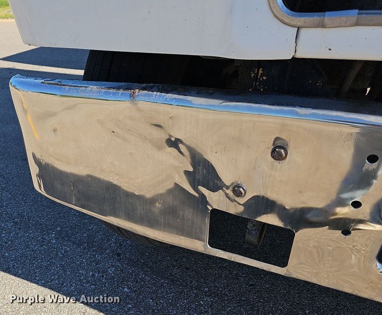 image for item DN8568 1995 Mack RD690S  water truck