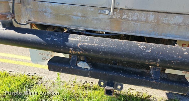 image for item DN8568 1995 Mack RD690S  water truck